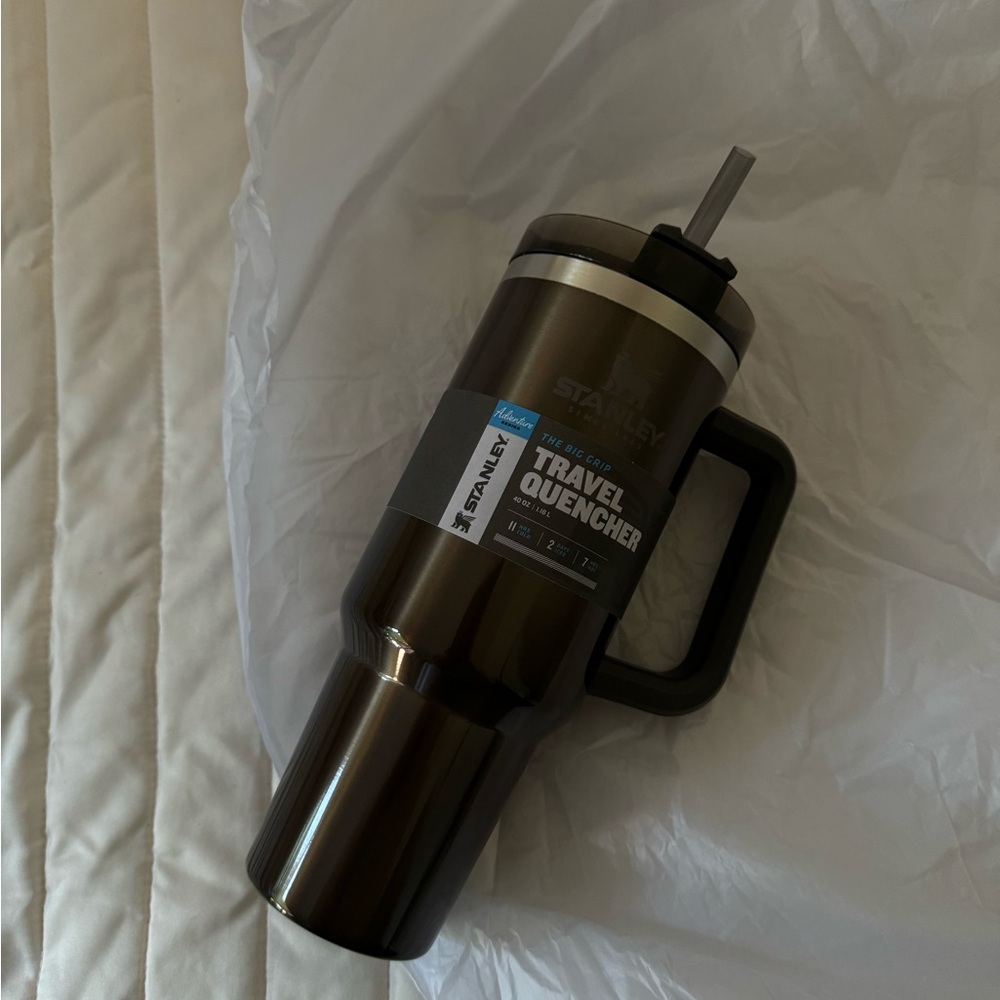 NEW STANLEY QUENCHER
